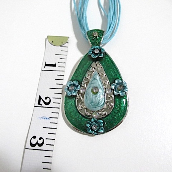 Large Silver Tone Green Emaille Pendant with Rhinestones - Picture 5 of 8